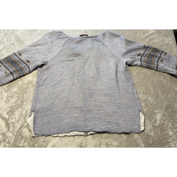 Johnny Was Chambray Floral Embroidered Top Bell Sleeve Boho Size Large Women's - Picture 12 of 14